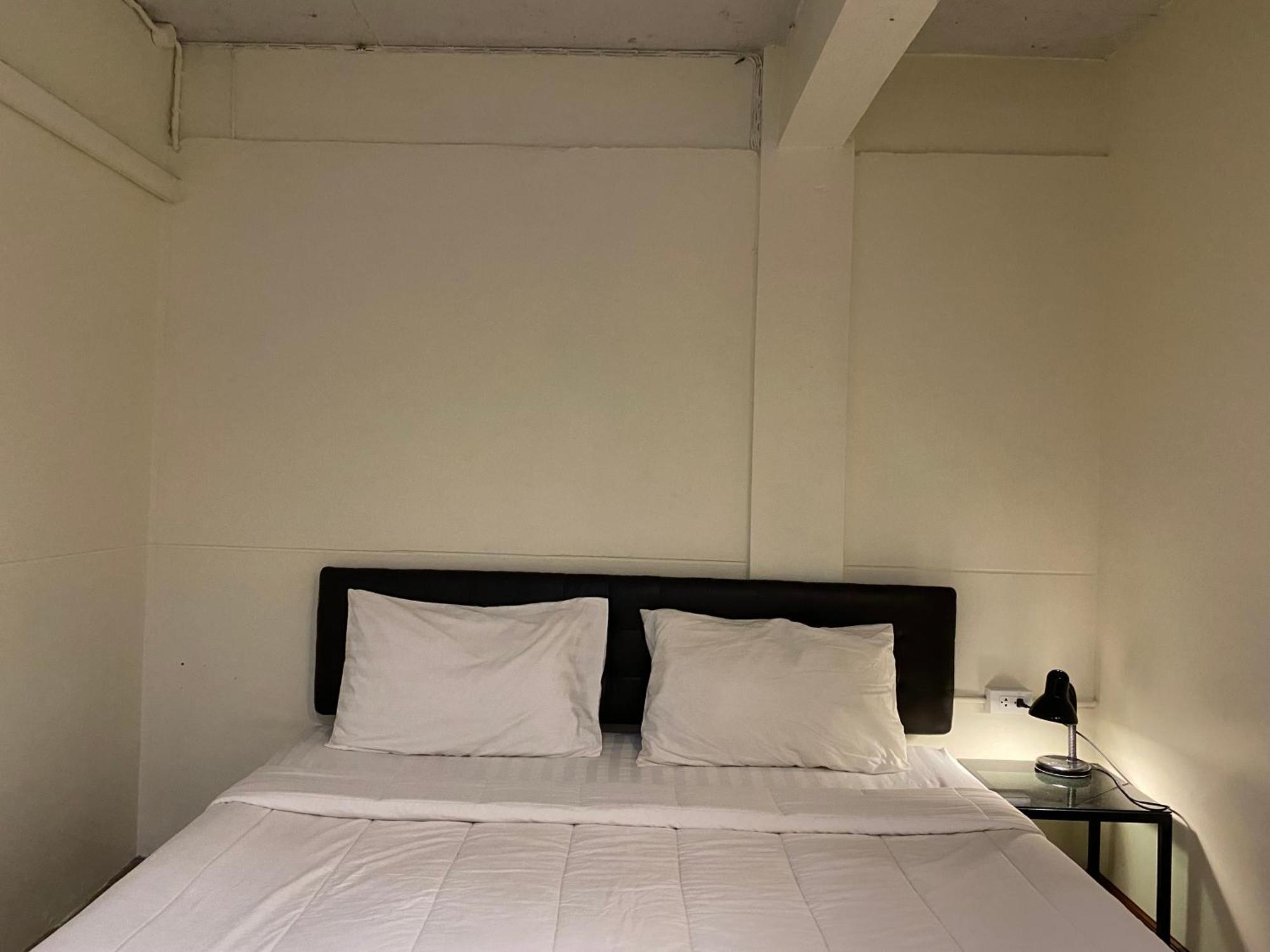סוראט תאני Boundary Hostel And Cafe מראה חיצוני תמונה