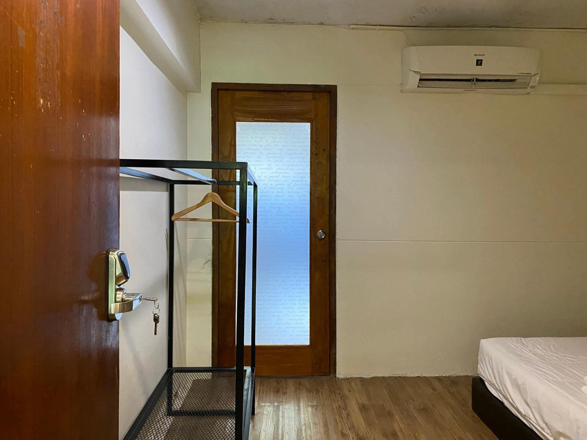 סוראט תאני Boundary Hostel And Cafe מראה חיצוני תמונה